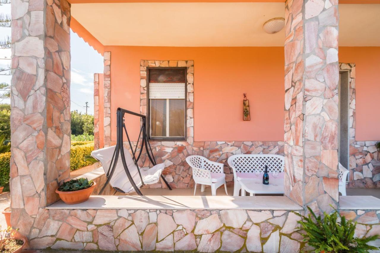 Villa Rosa Near The Sandy Beach, Parking & Wifi Noto Eksteriør billede